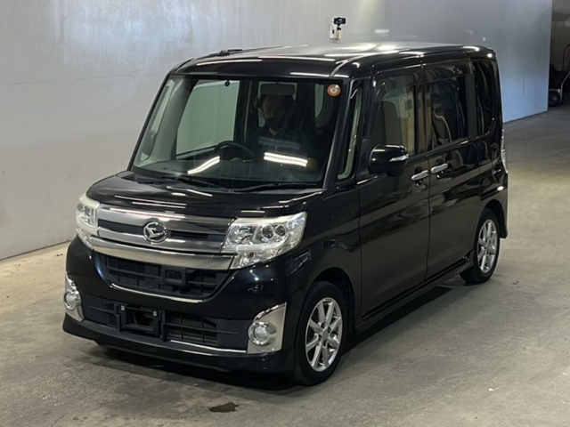 DAIHATSU TANTO — фото
