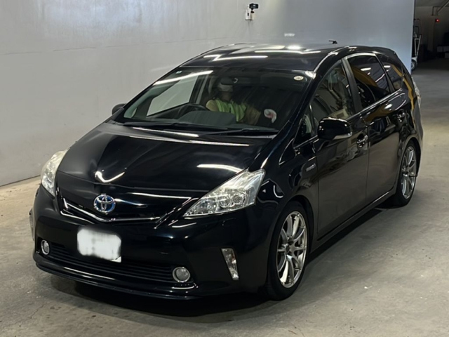 TOYOTA PRIUS — фото