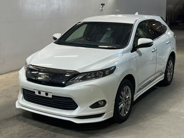 TOYOTA HARRIER — фото