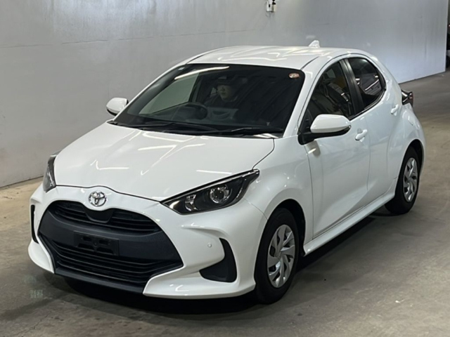 TOYOTA YARIS — фото
