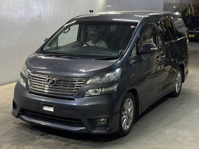 TOYOTA VELLFIRE — фото