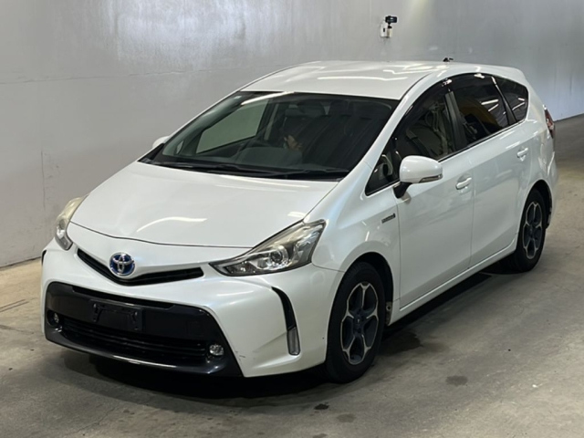 TOYOTA PRIUS — фото