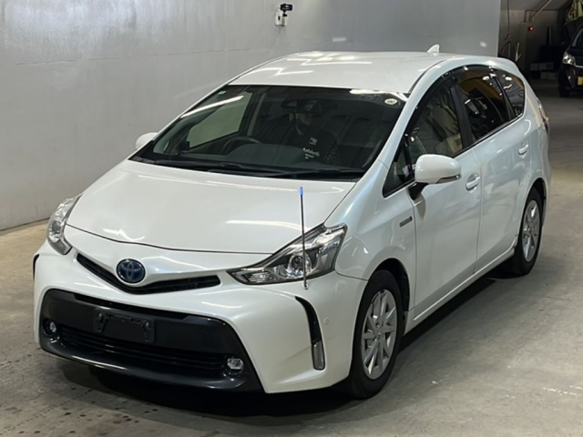 TOYOTA PRIUS — фото