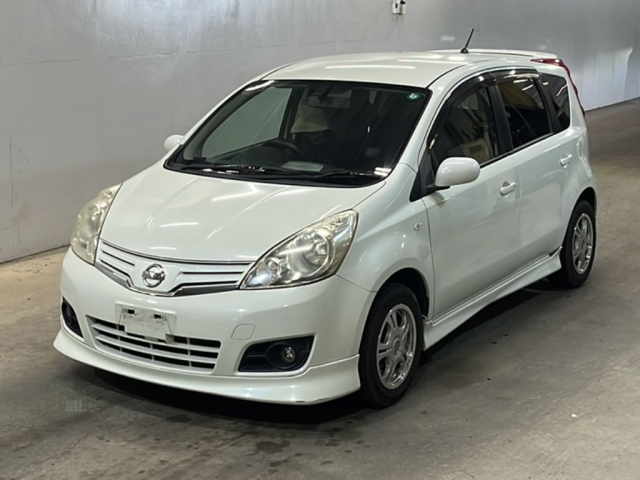 NISSAN NOTE — фото
