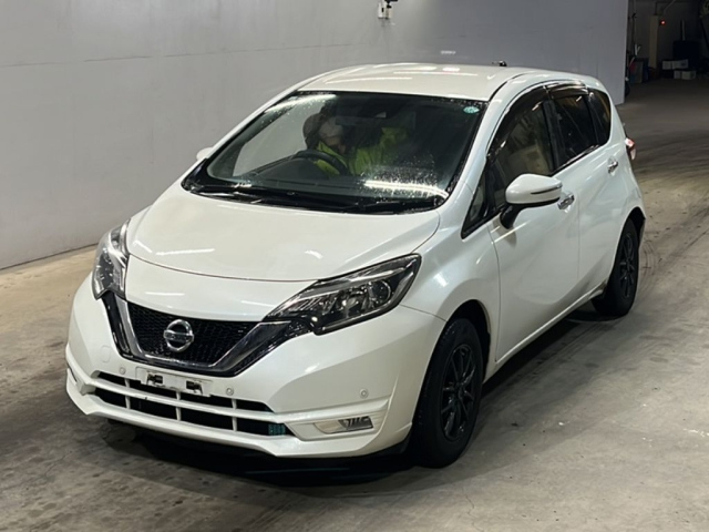 NISSAN NOTE — фото