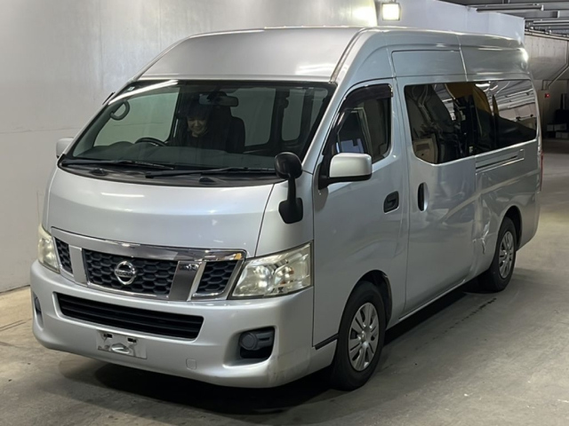 NISSAN CARAVAN — фото