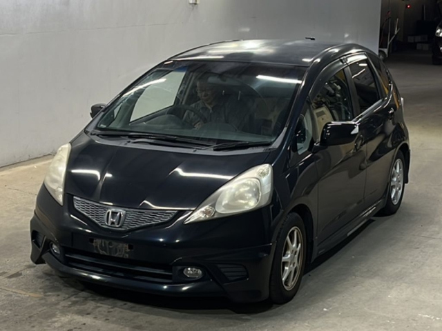 HONDA FIT — фото