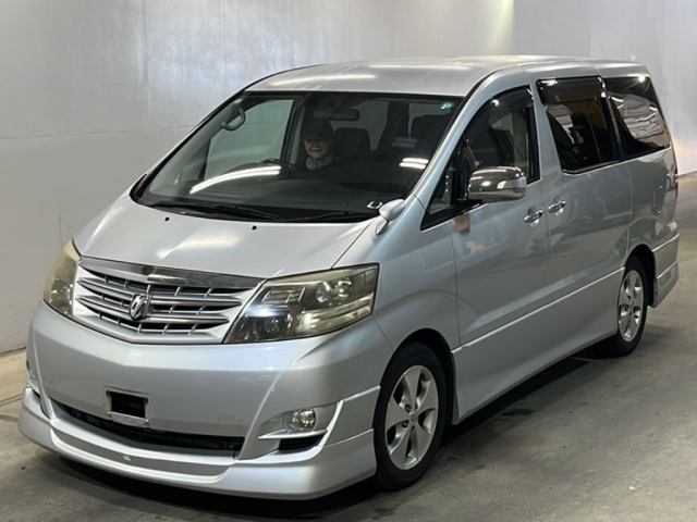 TOYOTA ALPHARD — фото