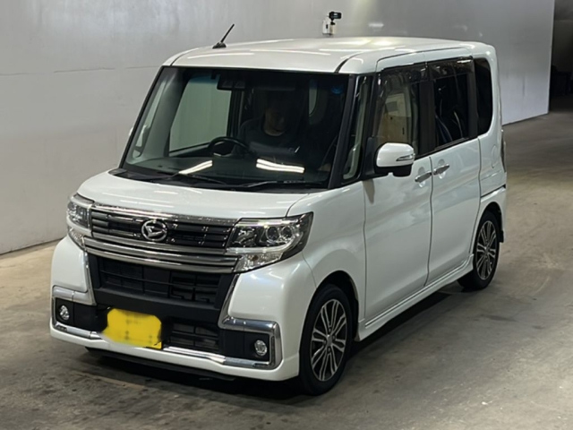DAIHATSU TANTO — фото