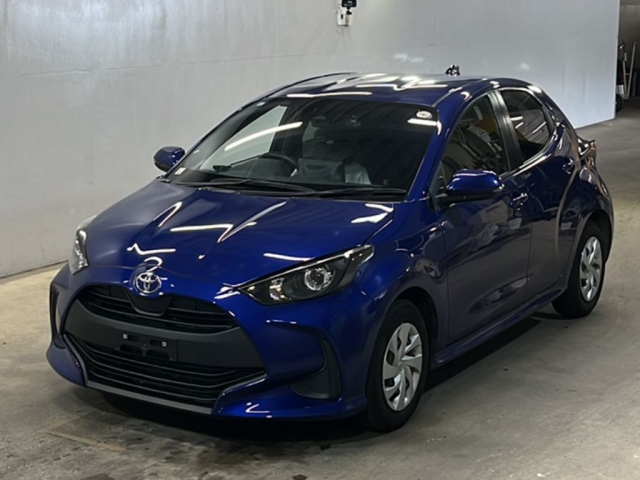 TOYOTA YARIS — фото