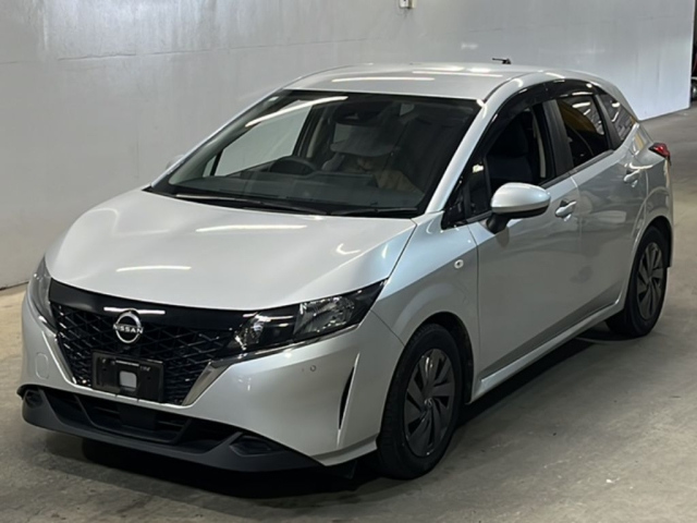 NISSAN NOTE — фото