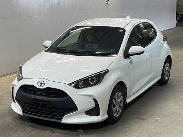 TOYOTA YARIS — фото