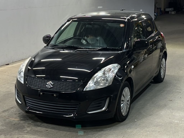 SUZUKI SWIFT — фото