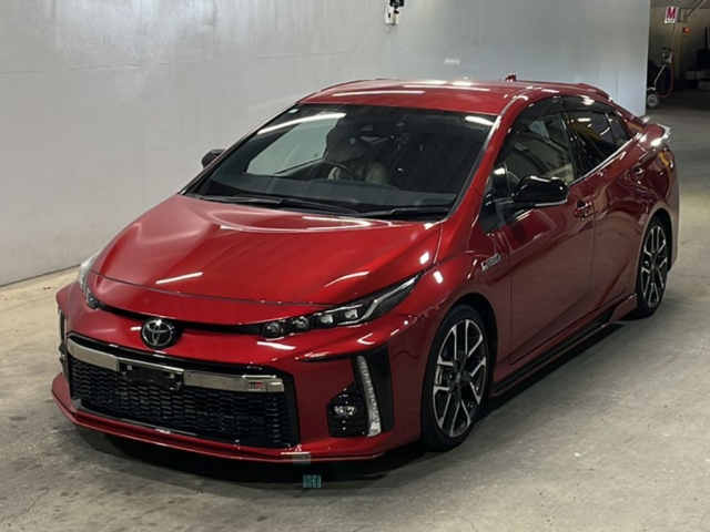 TOYOTA PRIUS — фото