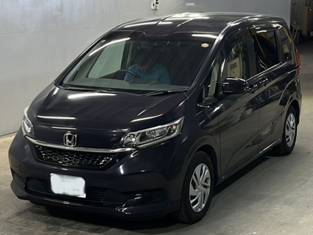 HONDA FREED — фото