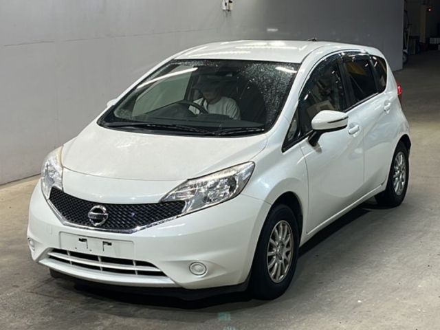 NISSAN NOTE — фото
