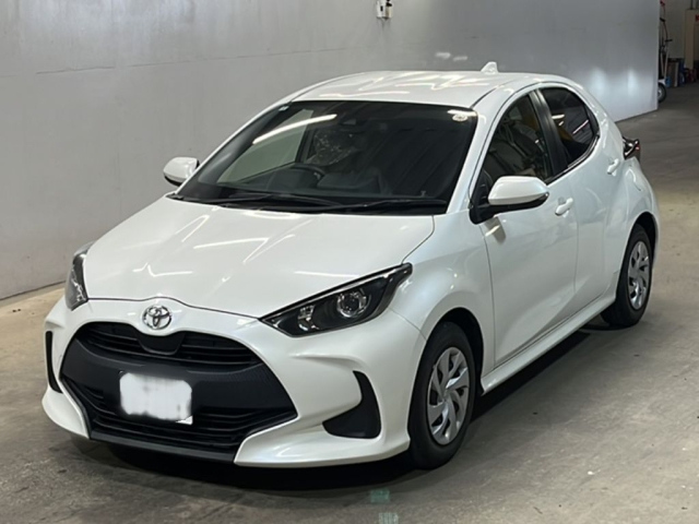 TOYOTA YARIS — фото