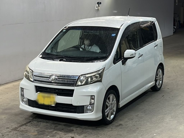 DAIHATSU MOVE — фото