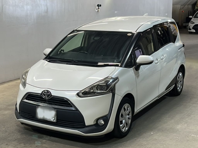 TOYOTA SIENTA — фото