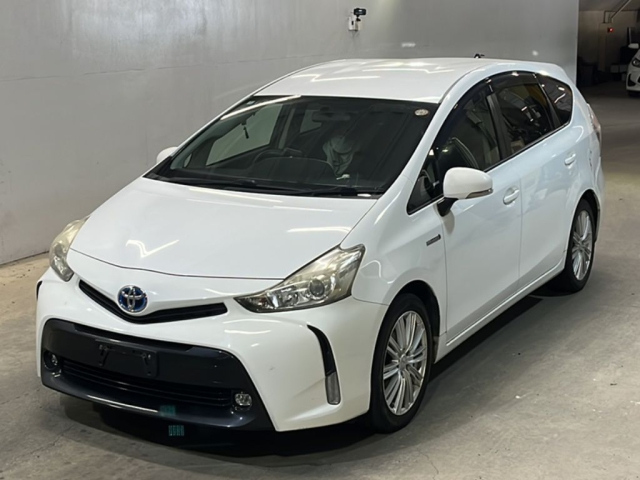 TOYOTA PRIUS — фото