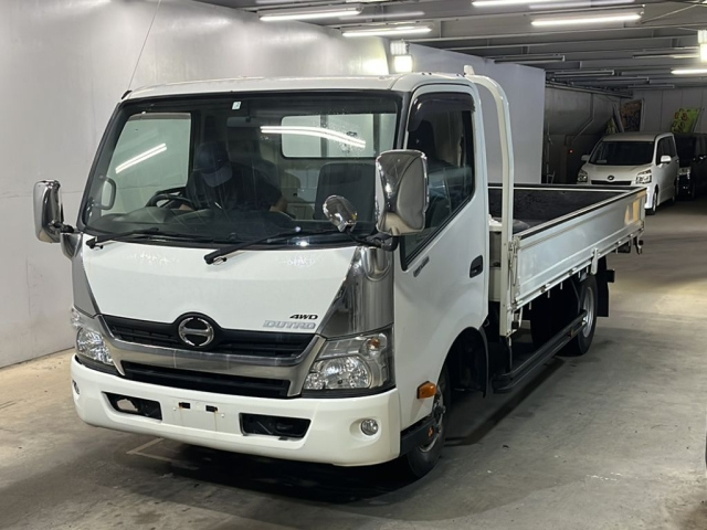 HINO DUTRO — фото