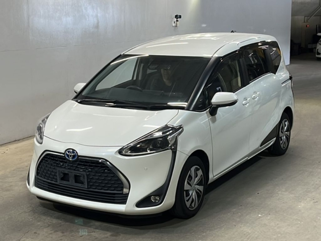 TOYOTA SIENTA — фото