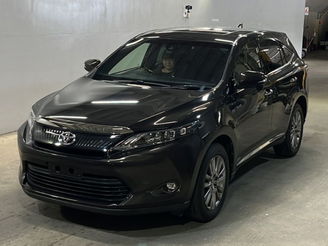 TOYOTA HARRIER — фото