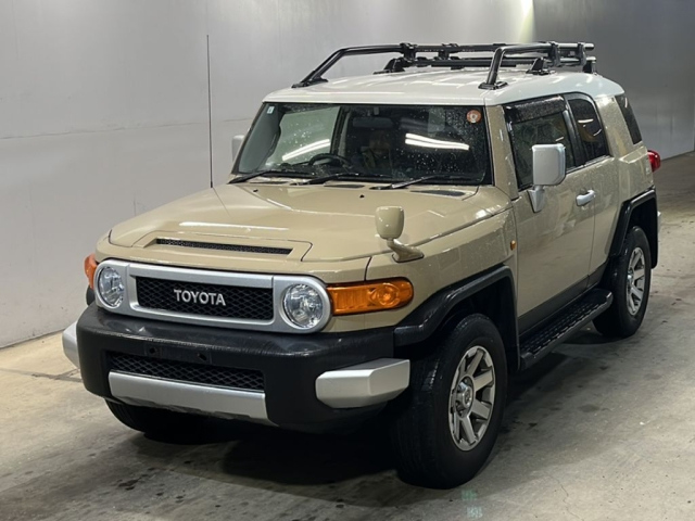 TOYOTA FJ — фото