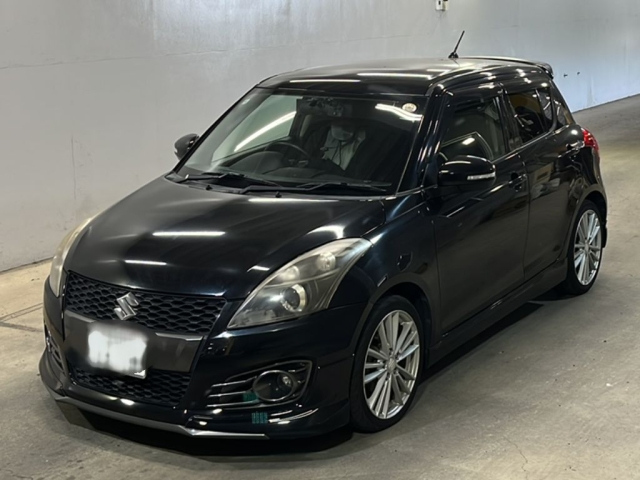 SUZUKI SWIFT — фото
