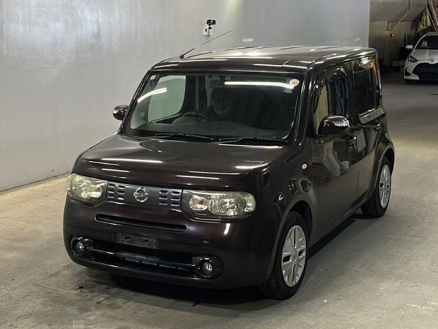 NISSAN CUBE — фото