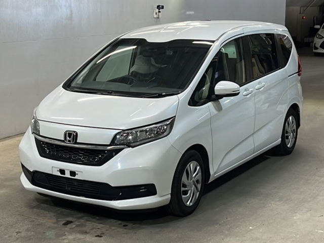 HONDA FREED — фото