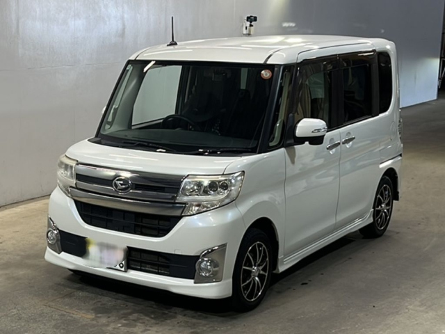 DAIHATSU TANTO — фото