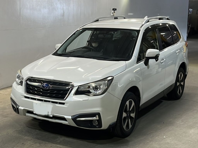 SUBARU FORESTER — фото