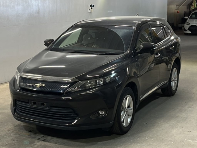 TOYOTA HARRIER — фото