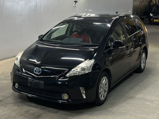 TOYOTA PRIUS — фото