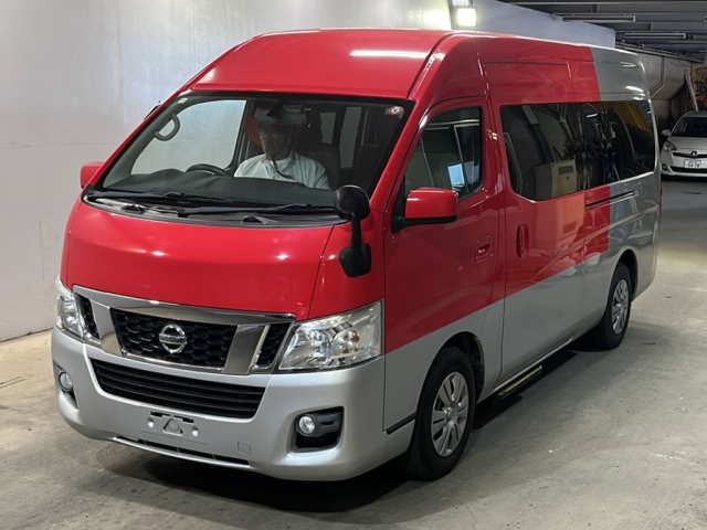 NISSAN CARAVAN — фото
