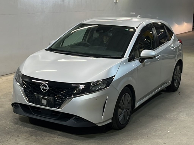 NISSAN NOTE — фото