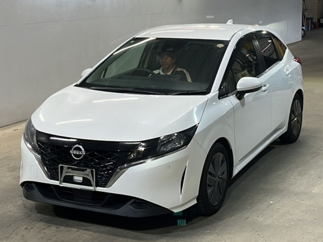 NISSAN NOTE — фото
