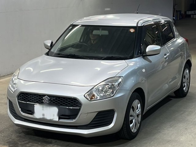 SUZUKI SWIFT — фото