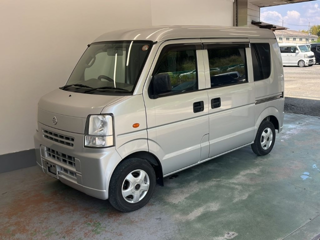 NISSAN CLIPPER — фото