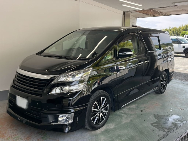 TOYOTA VELLFIRE — фото