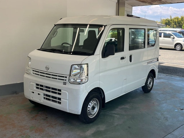 NISSAN CLIPPER — фото