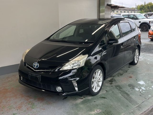 TOYOTA PRIUS — фото