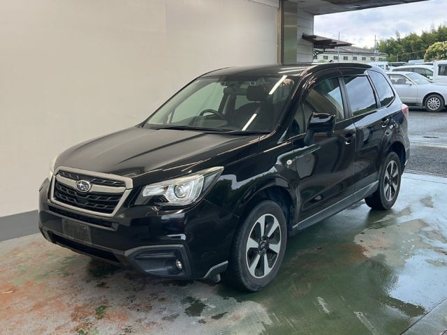 SUBARU FORESTER — фото