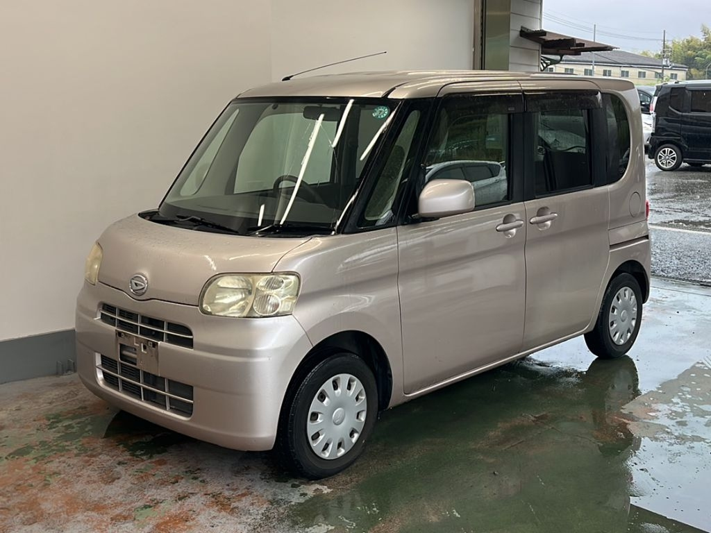 DAIHATSU TANTO — фото