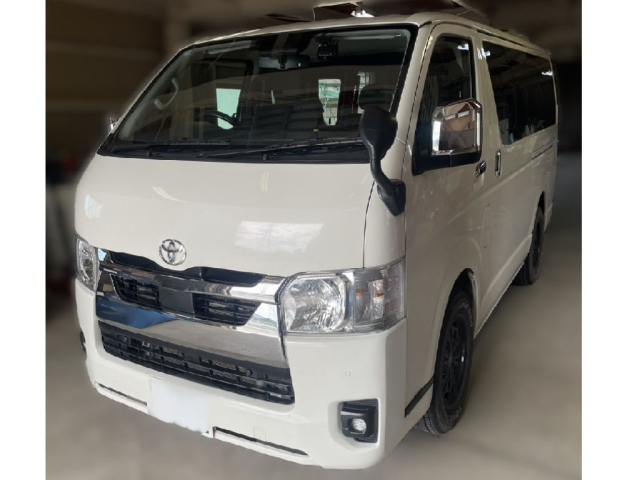 TOYOTA HIACE — фото