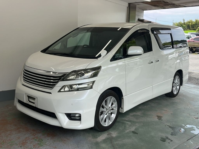 TOYOTA VELLFIRE — фото