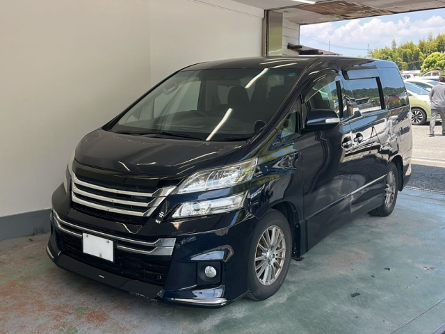 TOYOTA VELLFIRE — фото
