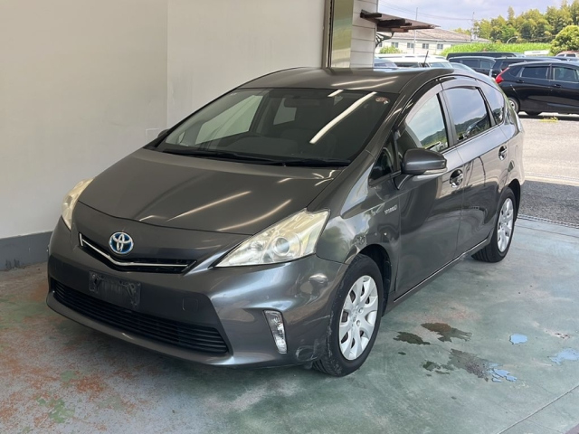 TOYOTA PRIUS — фото