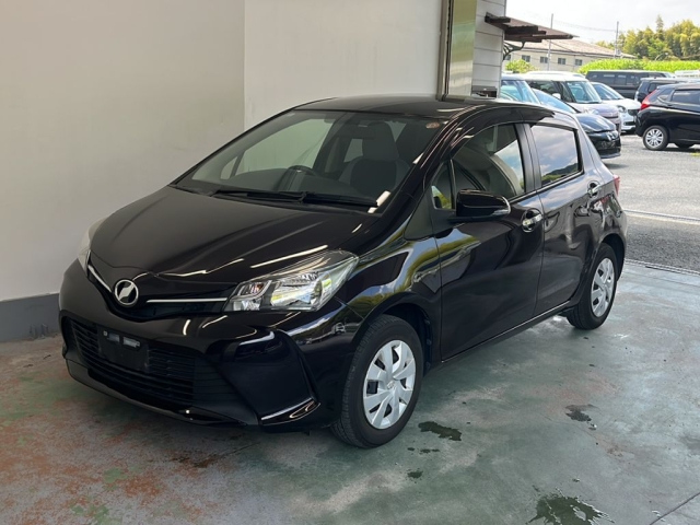 TOYOTA VITZ — фото